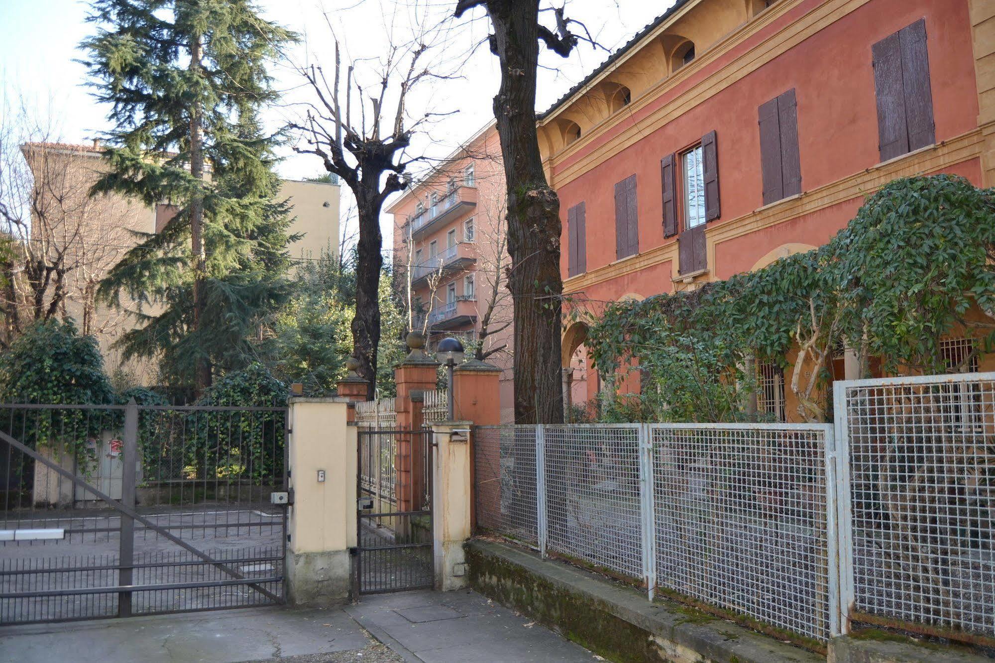 Central Avenue B&B Bologne Extérieur photo