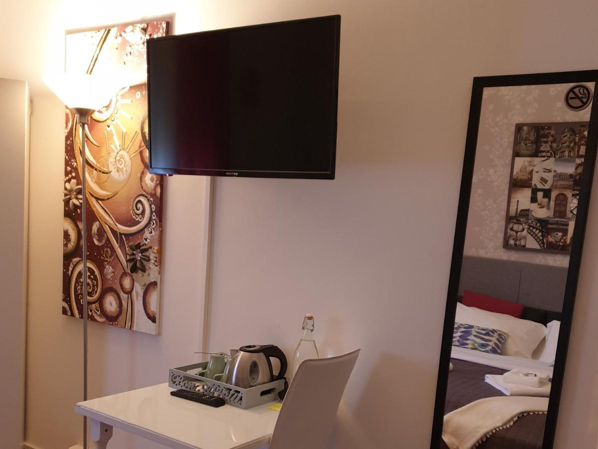 Central Avenue B&B Bologne Extérieur photo